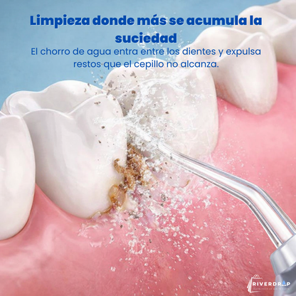 HydroClean™ - Remueve suciedad oculta entre dientes y encías